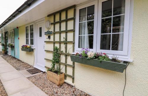 Crossgates House | Primrose Cottage