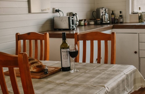 Mandurama Cottage | Primrose Cottage on Millamolong Station