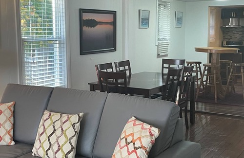 Wellington Cottage | Prince Edward County Lakehouse 3 Bedroom and 3 Bathroom