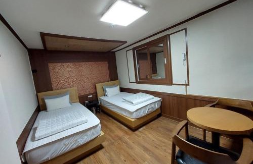 Choryang Hotel | Prince Motel