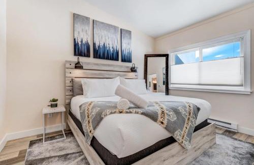 Buena Vista House | Princeton View - Posh Downtown King Workspace