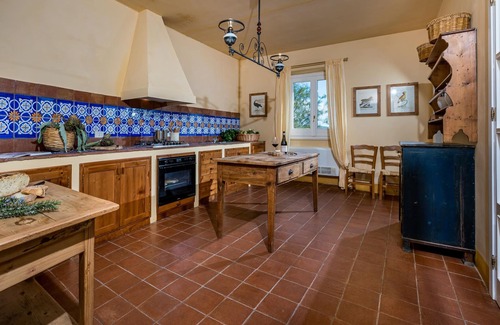 Butera Villa | Principi di Butera 14, Emma Villas