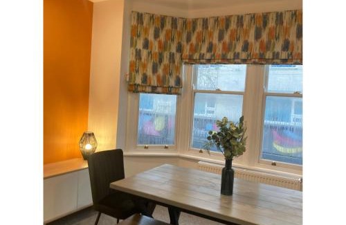 Pontefract House | Printer's Apprentice