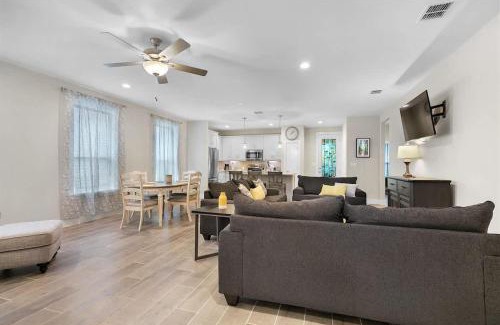 Canyon Lake House | Pristine 3-bedroom Home Near Canyon Lake!
