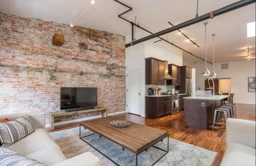 Center City East Apartment | PRISTINE 3 BR Million-Dollar Loft Elevator Parking