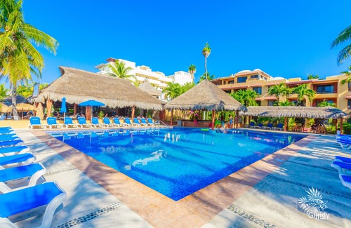 Centro - Supmza 001 Condo | Pristine and Clean, Deluxe Ground Floor Condo #5 at Nautibeach
