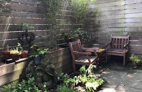 Clinton Hill Apartment | Pristine Balinese Brooklyn Carriagehouse 2BR 1000SF & Private Garden