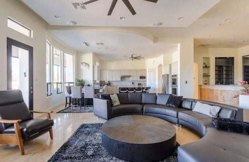 Fountain Hills House | Pristine Luxury Estate, Views, Sleeps 26, Heated Pool & Spa