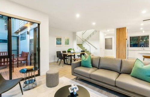 Sandringham House | Pristine Modern Central Home - Netflix - Heatpump