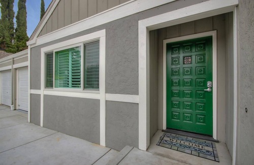 Walnut Creek House | Pristine Walnut Creek Retreat | Newly Remodeled