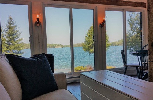 Northfield Cottage | Pristine waters, lakefront cottage - 2-wk summer getaways on Pemichangan!