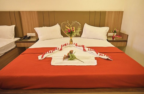 Jalgaon Hotel | Pritam Park Hotel