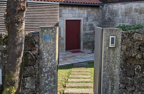 Viana do Castelo House | Privacy and Country charm, Dive In