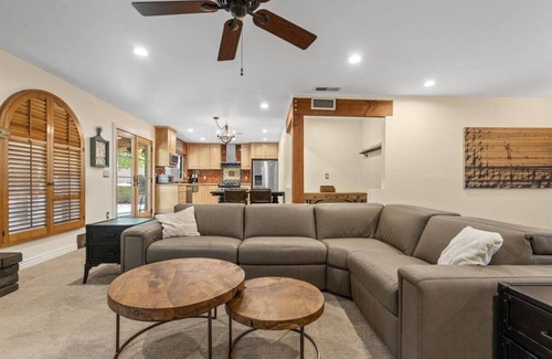 La Paz At Desert Springs House | Privacy and location upgraded in Scottsdale! Clean + Pool! HOLIDAY SPECIAL!