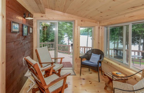 Casco House | Privacy and Tranquility - Lakefront Getaway