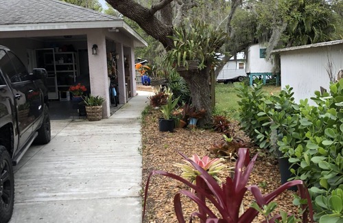 Englewood Apartment | Privacy just minutes from Englewood Beach