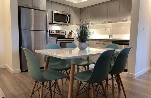 North Glenmore Apartment | Privacy, Views and close to all adventures!