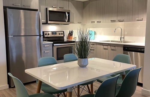 North Glenmore Apartment | Privacy, Views and close to all adventures!