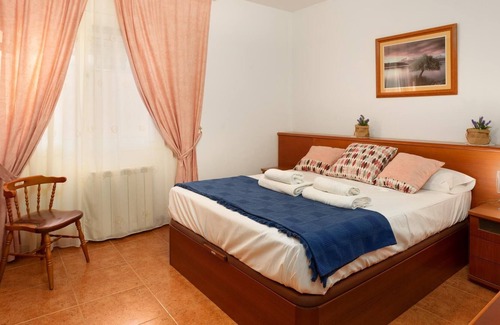 Sant Cebria de Vallalta Villa | Private pool, barbecue and lots of fun