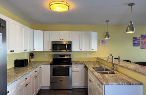 Put-in-Bay Condo | Private 1 Bedroom 1 Bath Condo on the Water - Sleeps up to 6 max - C103