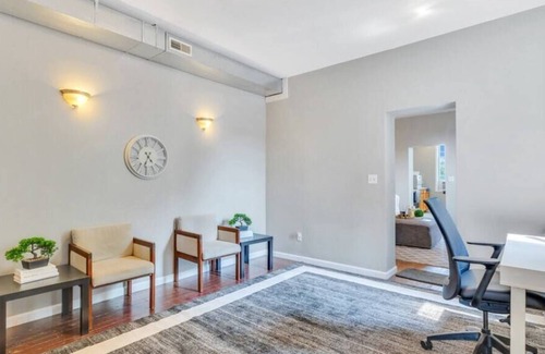 Tower Grove East Apartment | Private 1 bedroom | 10 minutes from everything!