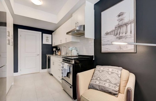 Brookhaven House | Private 1 Bedroom Town Home