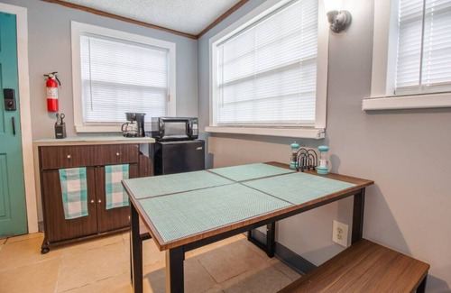 Union Park House | Private 1BR Retreat Fast Wi-Fi, Pets Welcome