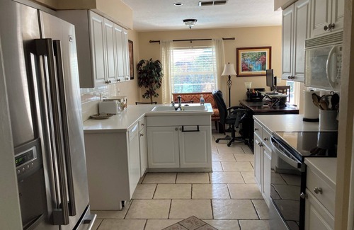 Laurel House | Private 2 Bedroom 1 bathroom house. private pool and SPA. Close to beaches