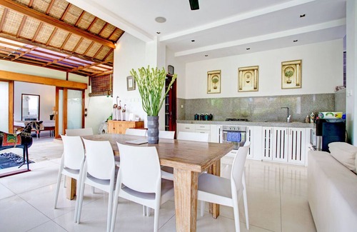 Sunset Road Villa | Private 2 bedroom Villa, central Seminyak with huge L-shaped private pool