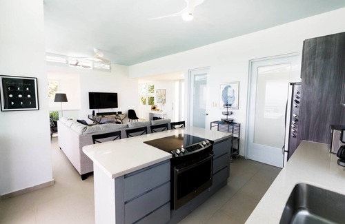 Camino Nuevo House | Private 2BR/2.5 BA W. Ocean View & Infinity Pool