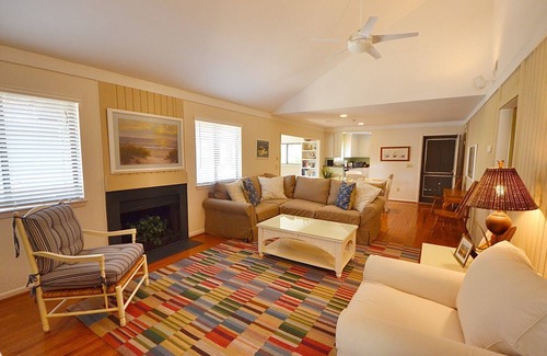 West Beach Cottage | Private 3 Bdrm Oceanwoods home short walk to the beach wifi deck and grill.