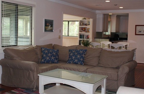 West Beach Cottage | Private 3 Bdrm Oceanwoods home short walk to the beach wifi deck and grill.