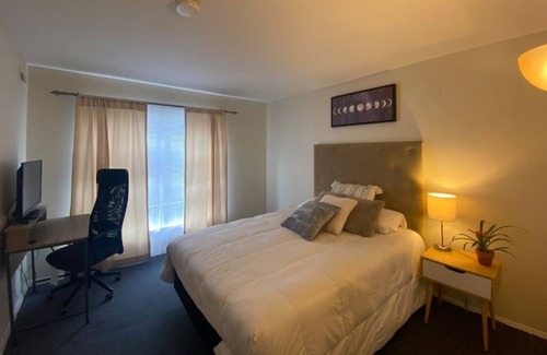 Leisure World House | Private 3 bed 2 bath apartment with all amenities