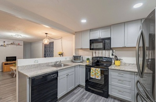 Lehi House | Private 3bdrm house/pool