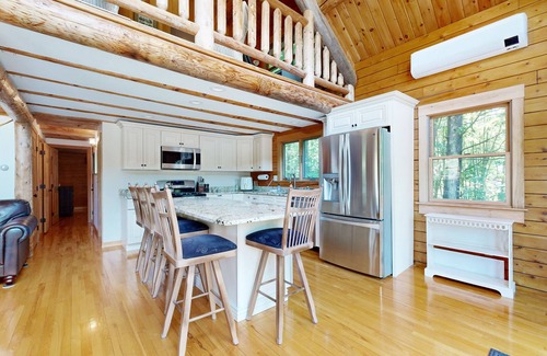 Scarborough House | Private 3BR waterfront home, hot tub, pool table, sandy beach, BBQ, w/d, wifi