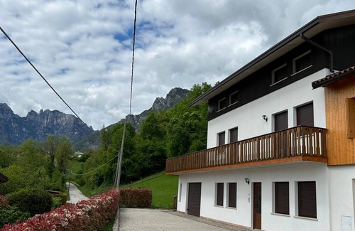 Sedico House | Private 4 Bedroom Country Home