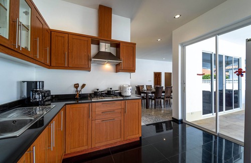Hua Hin Villa | Private 4 Bedroom Pool Villa - NG411