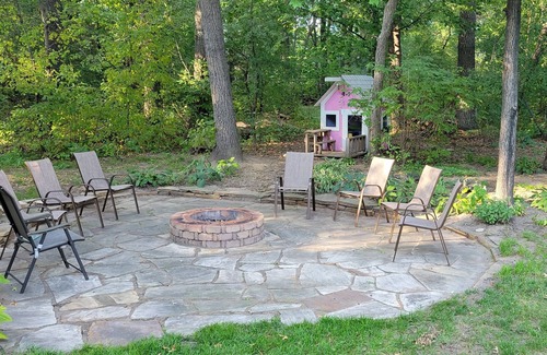 Blaine House | Private 4 BR Home with Wooded Backyard