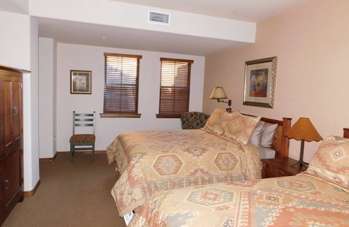 Carefree Condo | Private 800 sq. ft. Suite. Living Room, Separate Bedroom, Kitchenette.