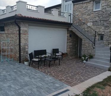 Valica Apartment | Private Accommodation Kanegra