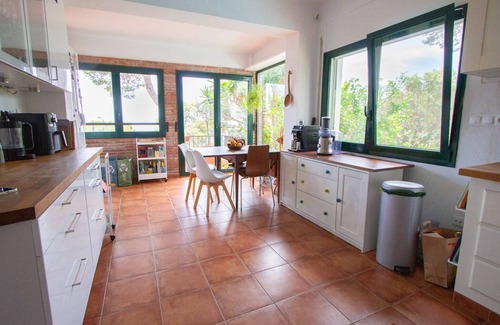 Castelldefels Villa | Private and Charming Villa 5 min to Beach and 20 min to BCN!