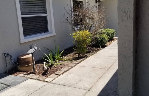 New Port Richey Condo | Private and Cozy villa in gated Golf community.