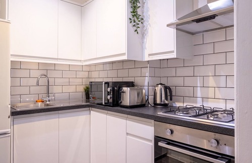 Camden Town Apartment | Private Apartment Close to St Pancras International.