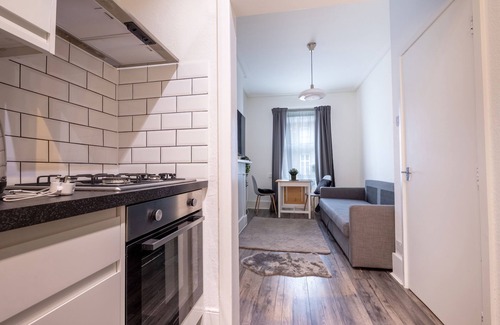Camden Town Apartment | Private Apartment Close to St Pancras International.