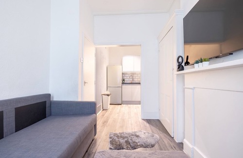 Camden Town Apartment | Private Apartment Close to St Pancras International.