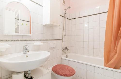 Herrenhausen Apartment | Private Apartment