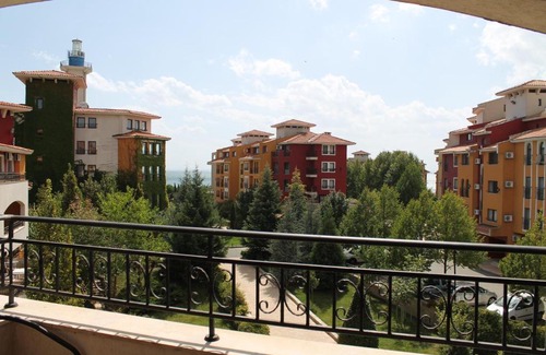 Aheloy Apartment | Private Apartment in Marina Cape