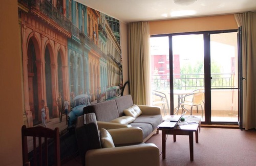 Aheloy Apartment | Private Apartment in Marina Cape