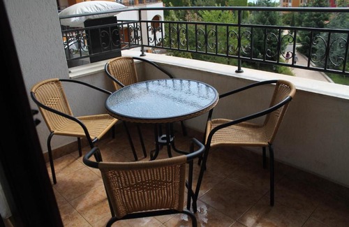 Aheloy Apartment | Private Apartment in Marina Cape