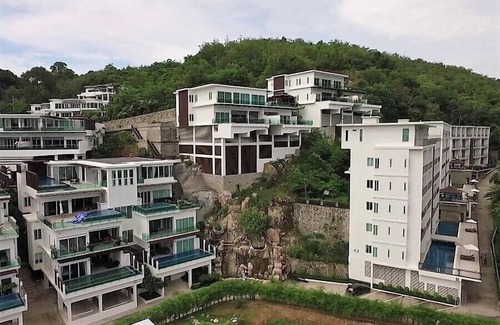 Kamala Apartment | Private apartment with jungle view Kamala Falls U11